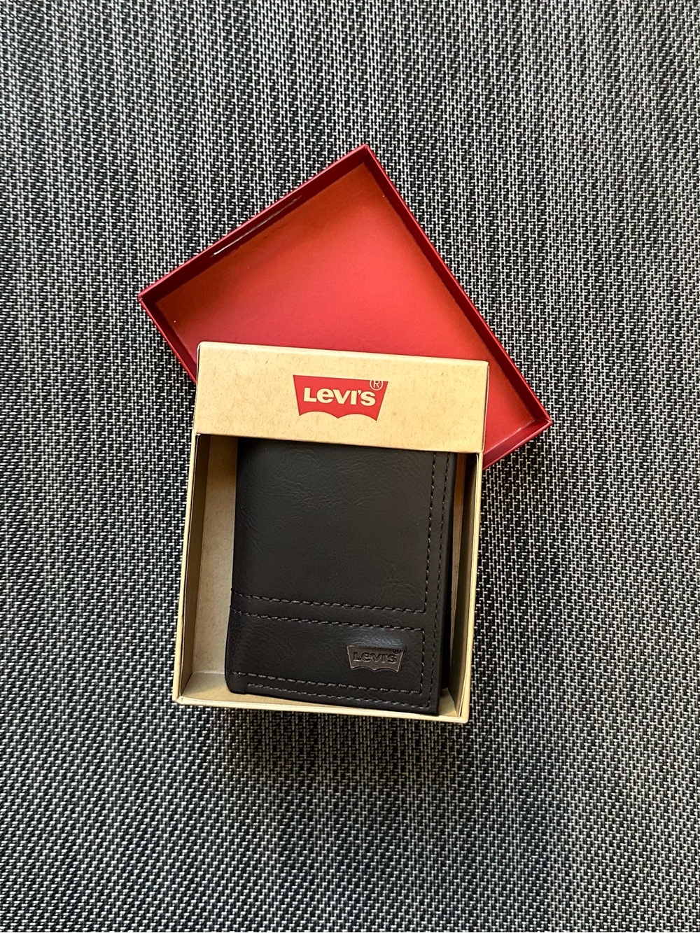 Levi's Brown Trifold Leather Card & Key Wallet